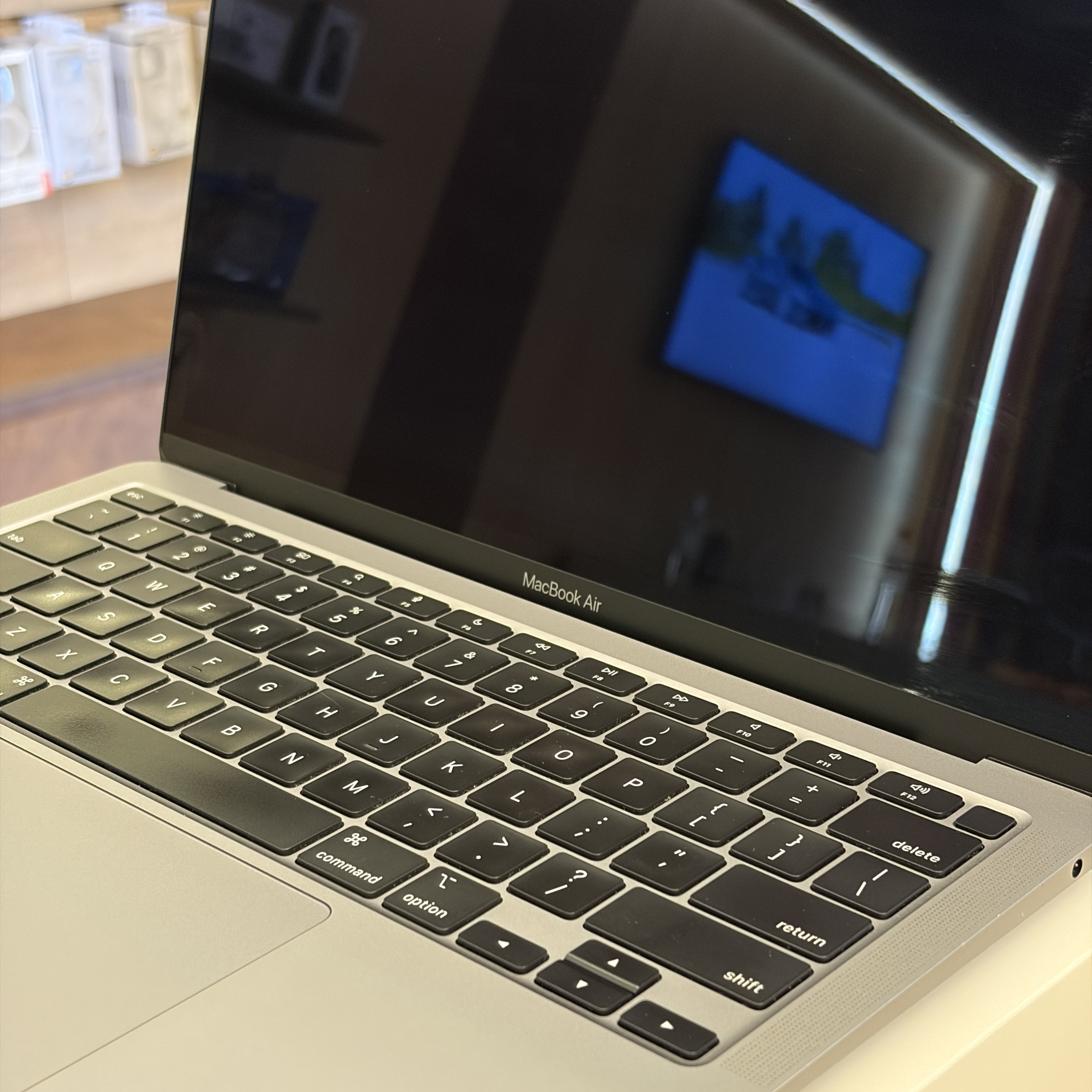 Macbook Air M1 13″ 512GB SSD 8GB RAM SPACE GRAY (seminovo) – LS