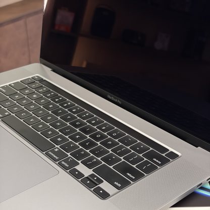 Macbook Pro 2019 16″ 512GB SSD 16GB RAM SPACE GRAY (seminovo) – LS