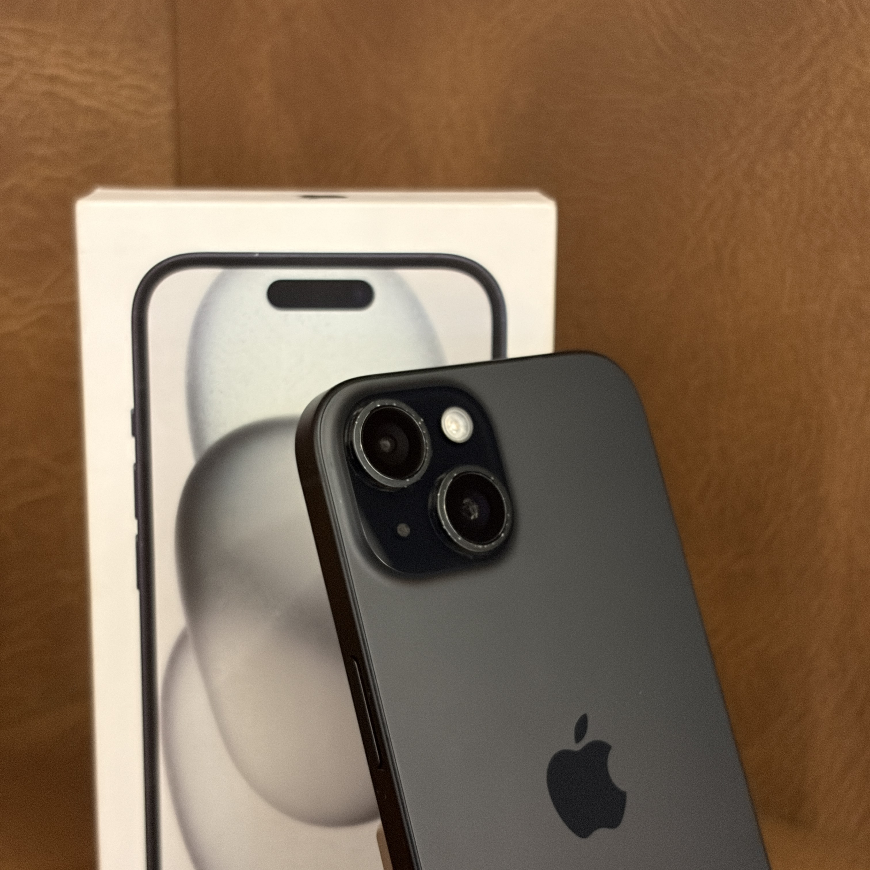 iPhone 15 256GB PRETO (seminovo) – LS