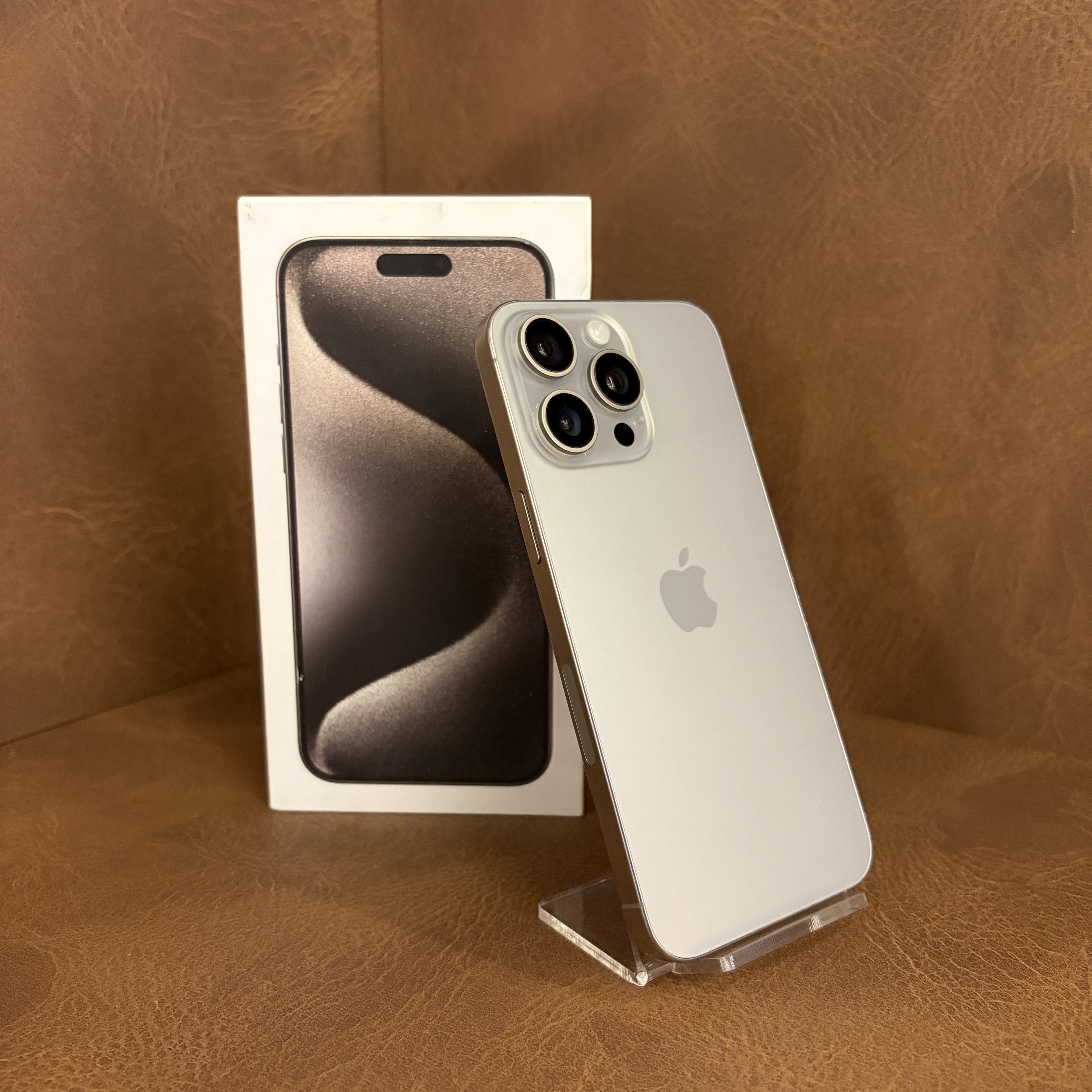 iPhone 15 Pro Max 256GB TITÂNIO NATURAL (seminovo) – LS